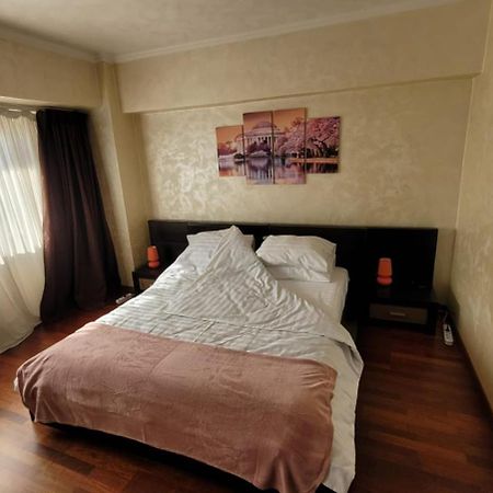 Downtown Top Apartments Bucureşti Ngoại thất bức ảnh