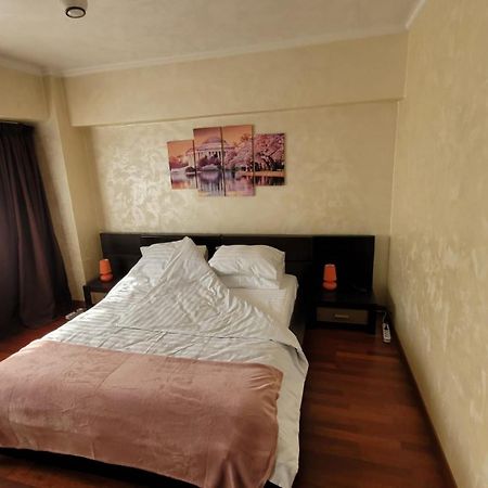 Downtown Top Apartments Bucureşti Ngoại thất bức ảnh